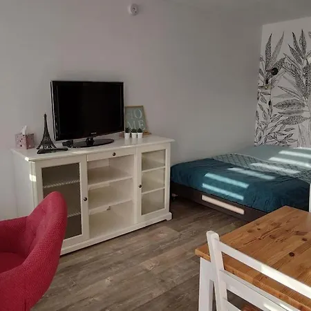 Apartment Joli Pres De La Avec Exterieur La Rochelle (Charente-Maritime)