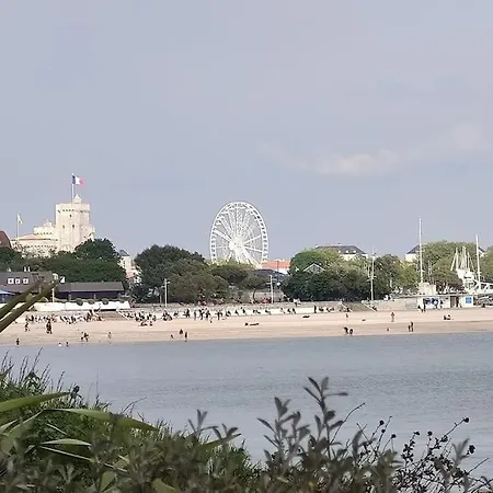 Joli Pres De La Avec Exterieur *