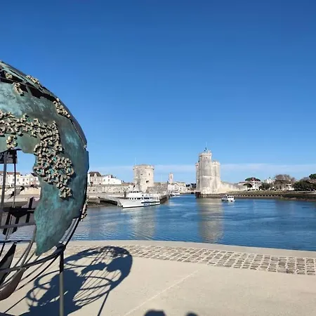 Joli Pres De La Avec Exterieur * لا روشيل