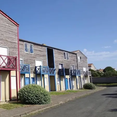 Joli Pres De La Avec Exterieur